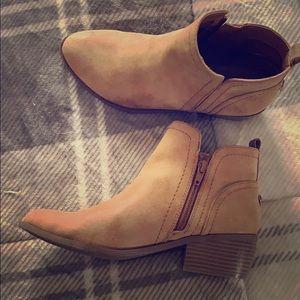 Guess booties